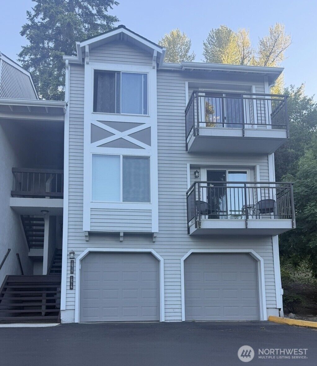 Property Photo: 12717 171st Lane NE O WA 98072