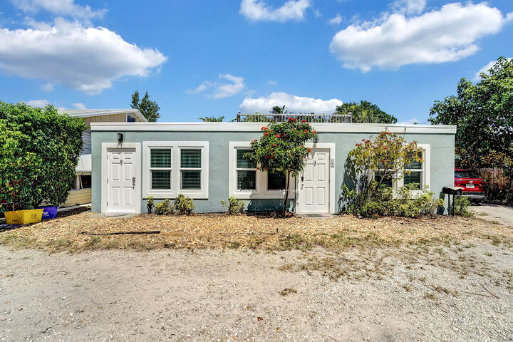 Property Photo:  14 South Lane A  FL 33435 