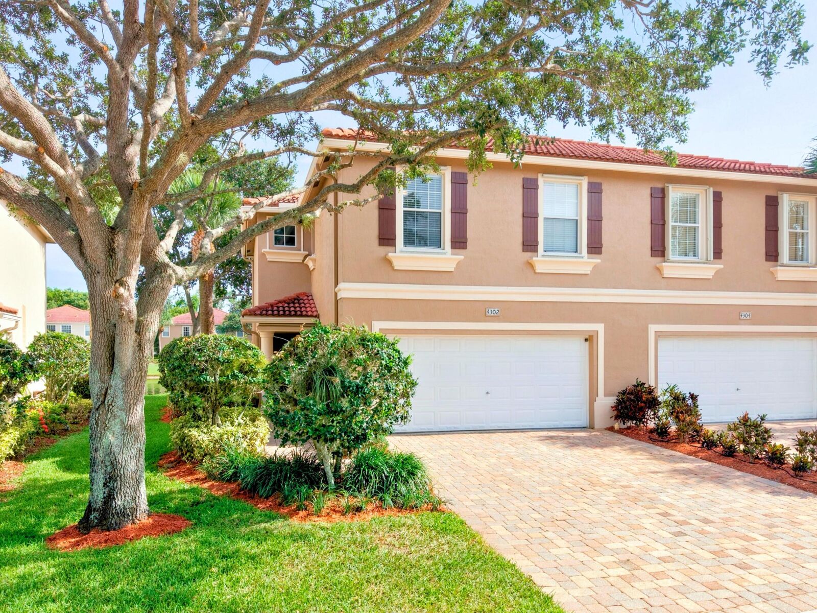Property Photo:  4302 Windmill Palm Way  FL 33463 