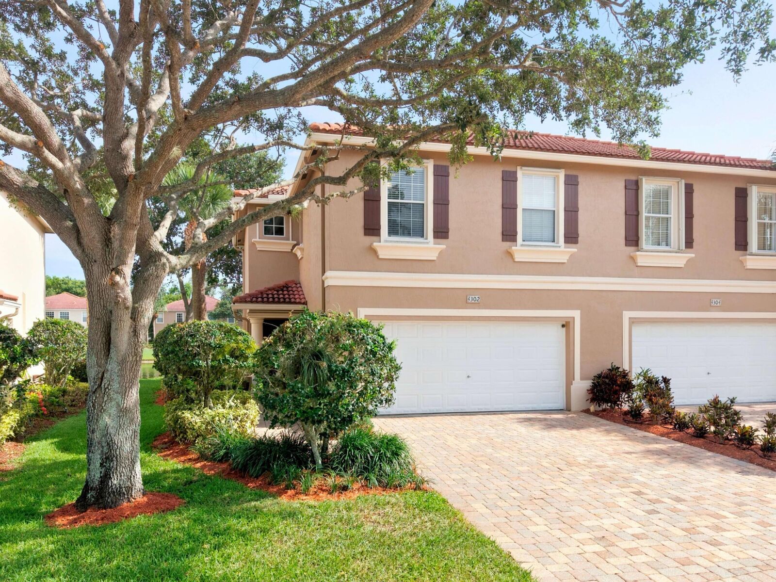 Property Photo:  4302 Windmill Palm Way  FL 33463 