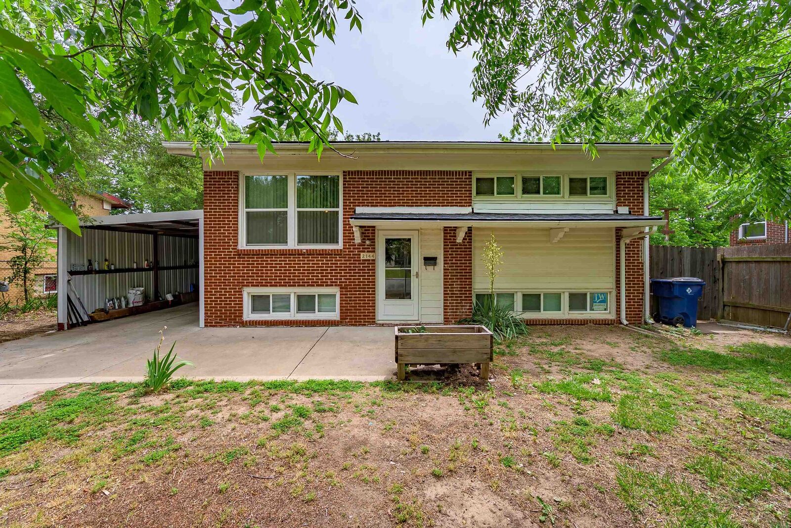 Property Photo:  2144 S Bennett  KS 67213 