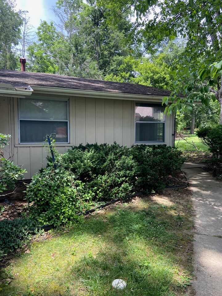 Property Photo:  195 High  Street  OH 45640 