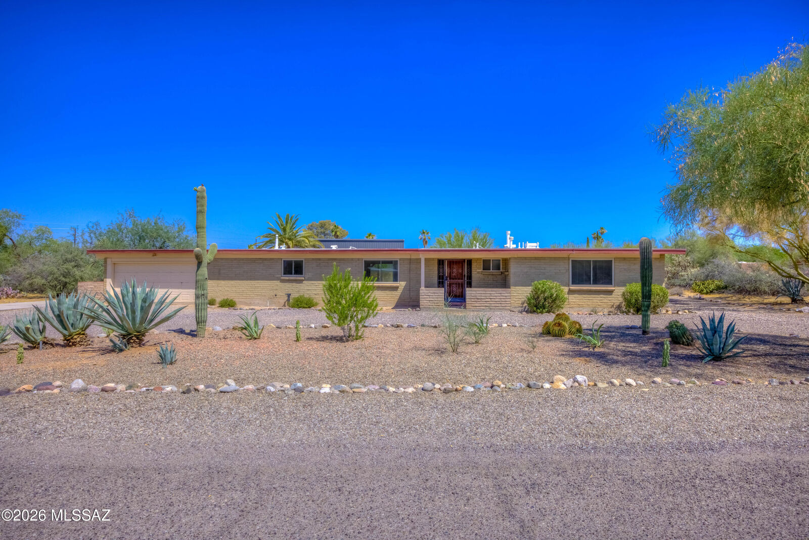 Property Photo:  1330 W San Lucas Drive  AZ 85704 