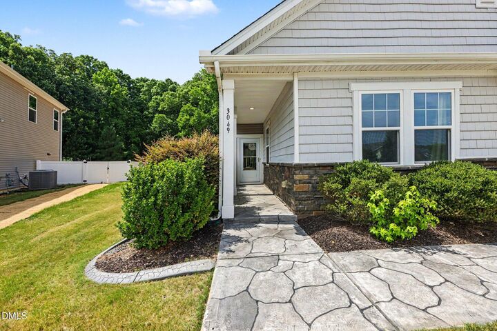 Property Photo: 3049 Willow Ranch Drive NC 27526