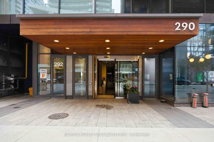 Property Photo:  290 Adelaide Street 2310  ON M5V 0P3 