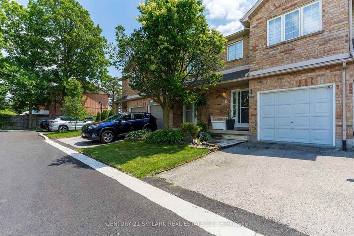 Photo de la propriété:  10 Cadham Boulevard 18  ON L8W 3X6 