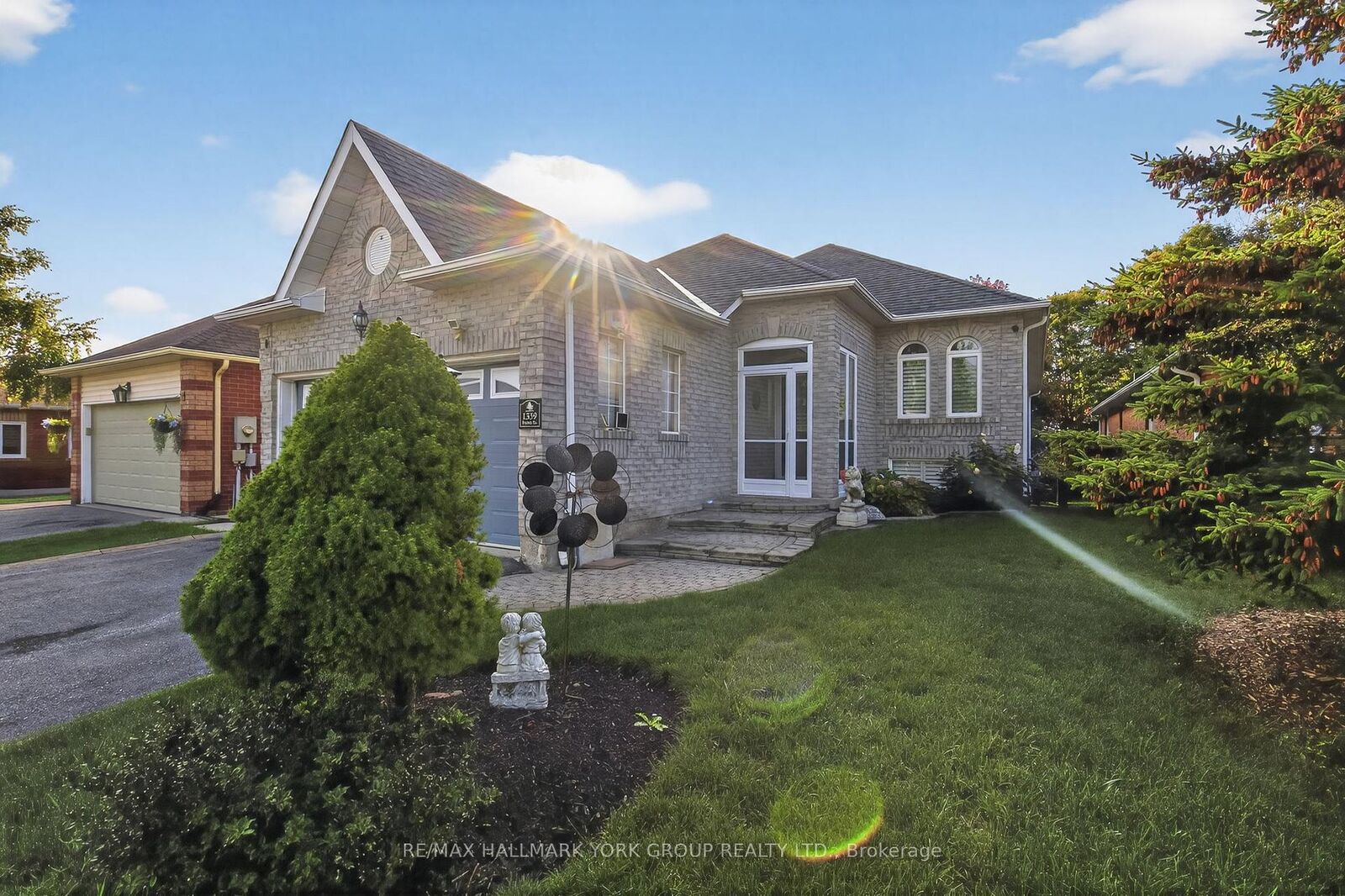 Property Photo: 1339 Forest Street ON L9S 1Z7