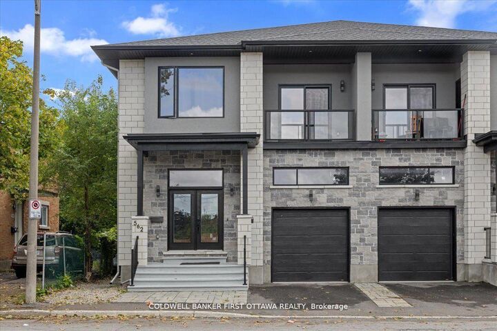 560 Queen Mary Street — photo 1