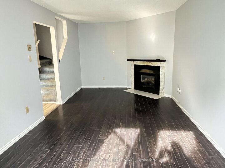 Property Photo: 3 Brantwood Park Road Unit C ON N3P 1Y3