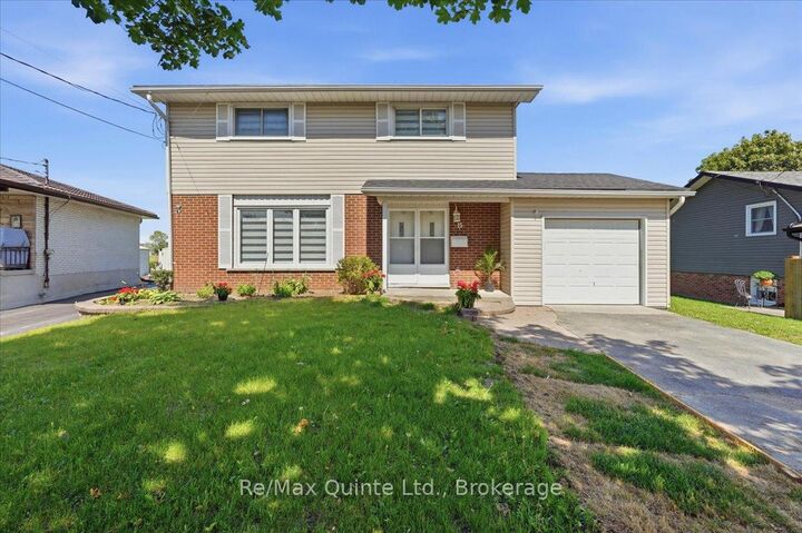 15 Robertson Lane — photo 1