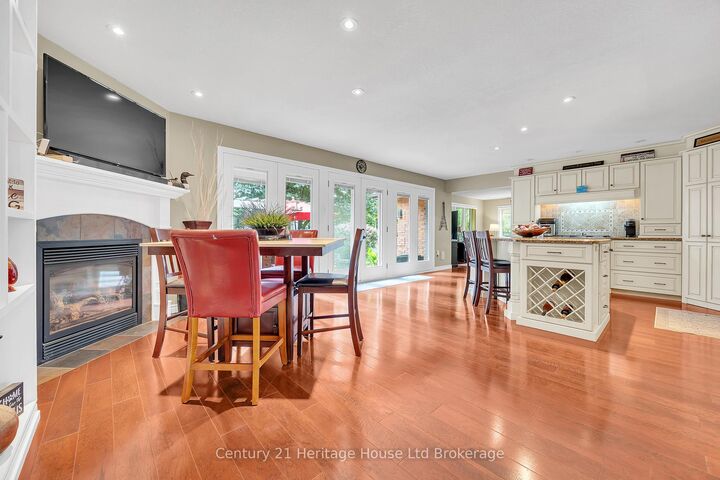 Property Photo: 42 Alexander Avenue ON N4G 4Z1