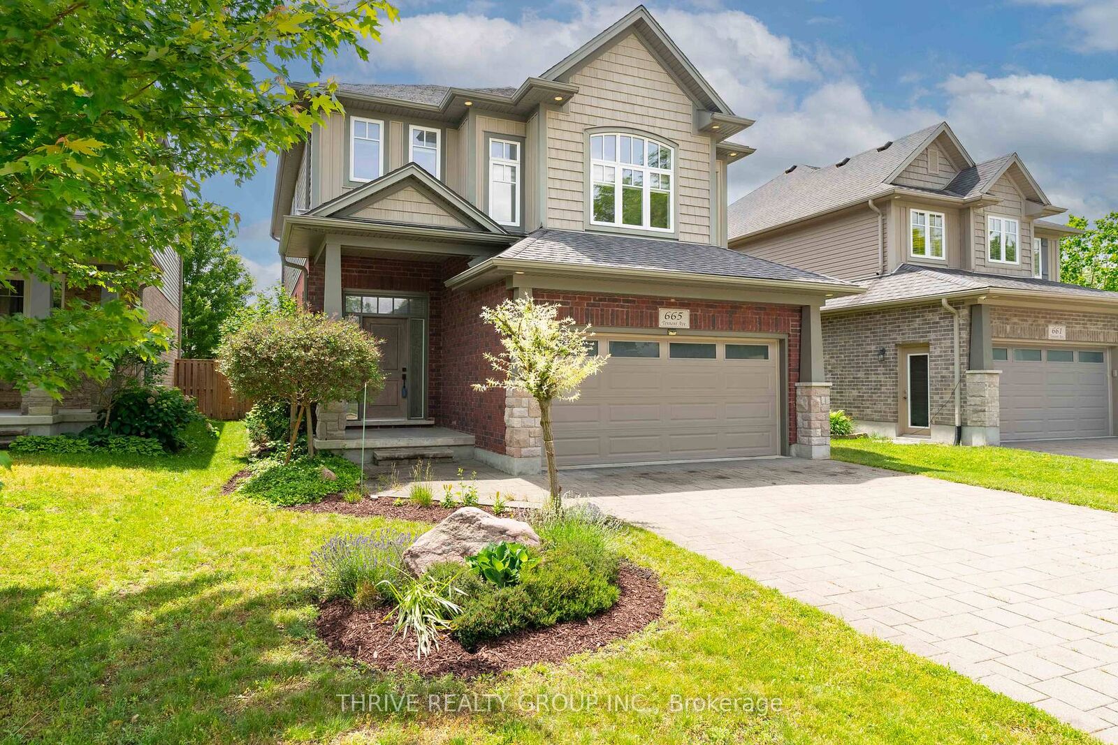 Property Photo: 665 Tennent Avenue ON N5X 1L7