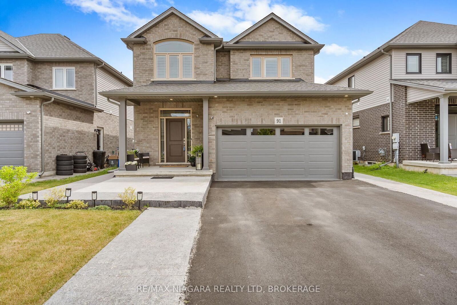 Property Photo: 91 Quebec Avenue ON L3B 0E4