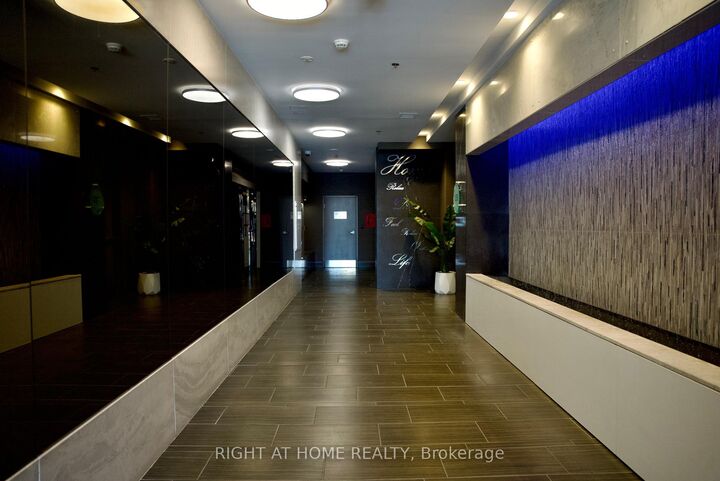 Property Photo: 118 Holmwood Avenue 708 ON K1S 5J5