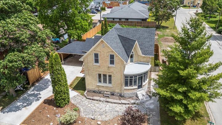 503 10th Avenue — photo 1
