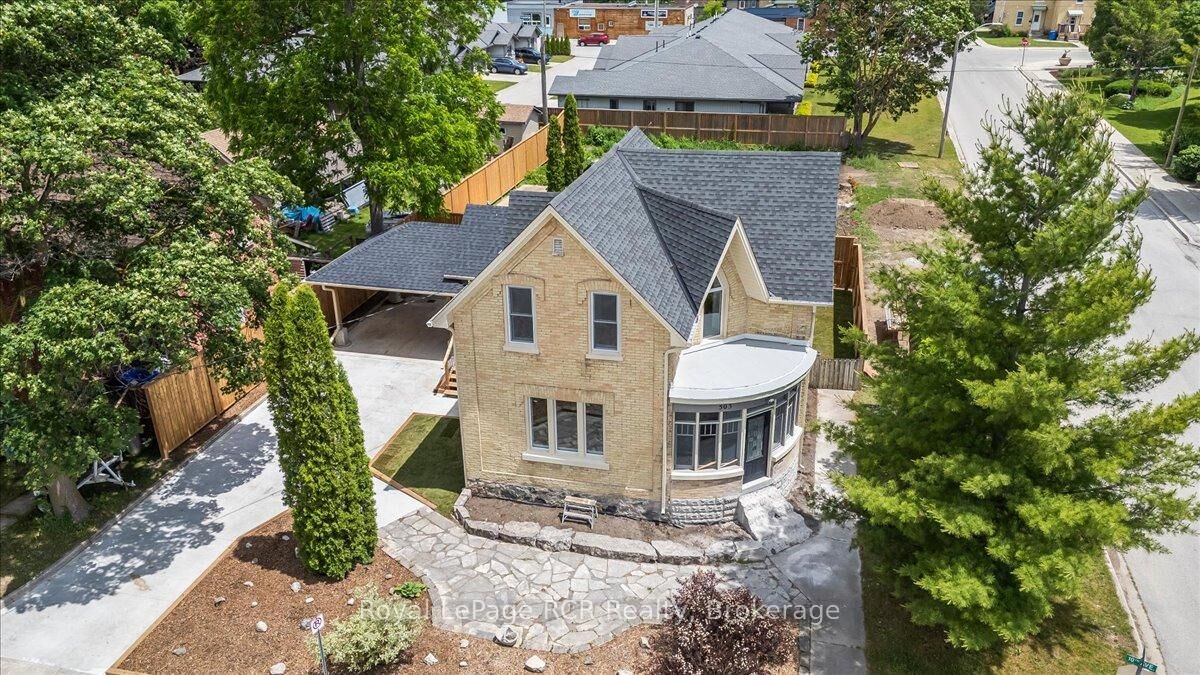 Property Photo: 503 10th Avenue ON N4N 2P2