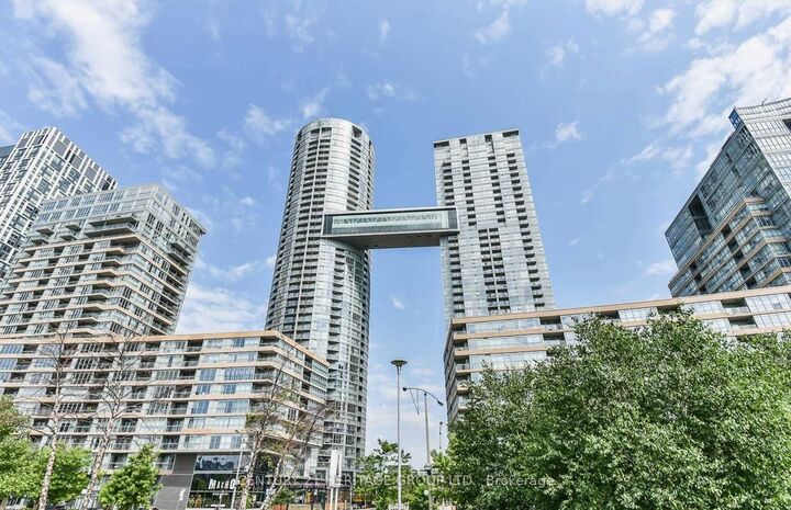 Property Photo: 15 Iceboat Terrace 2009 ON M5V 4A5