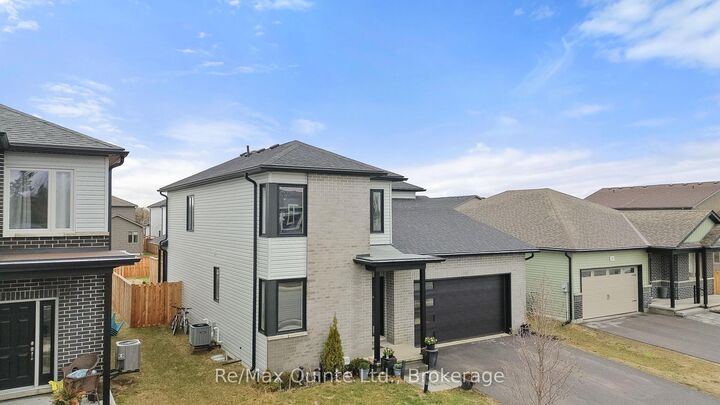 Property Photo: 40 Allen Street ON K0K 2T0