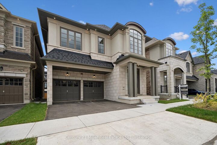 Property Photo: 3262 Millicent Avenue ON L6H 0V8