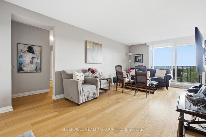 Property Photo: 665 Bathgate Drive 712 ON K1K 3Y4