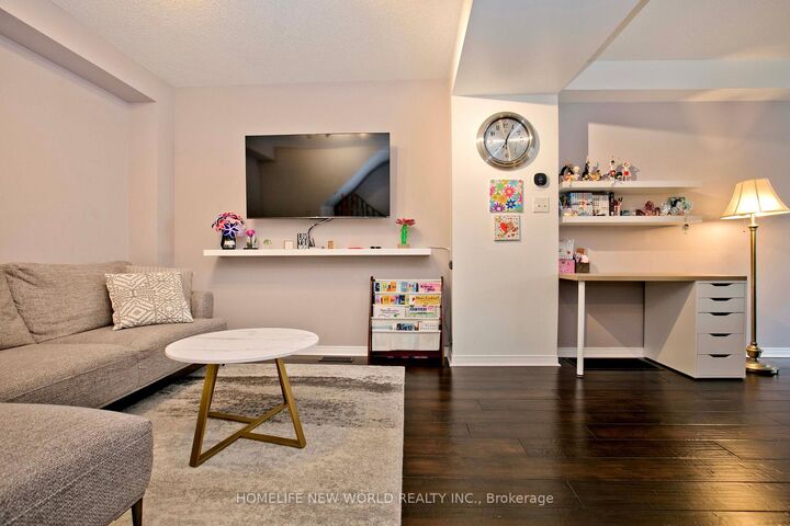 Property Photo: 30 Linnell Street ON L1Z 0K8