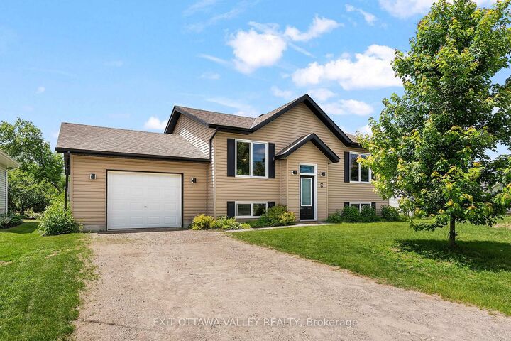 Property Photo: 9 Minto Street ON K0J 1C0
