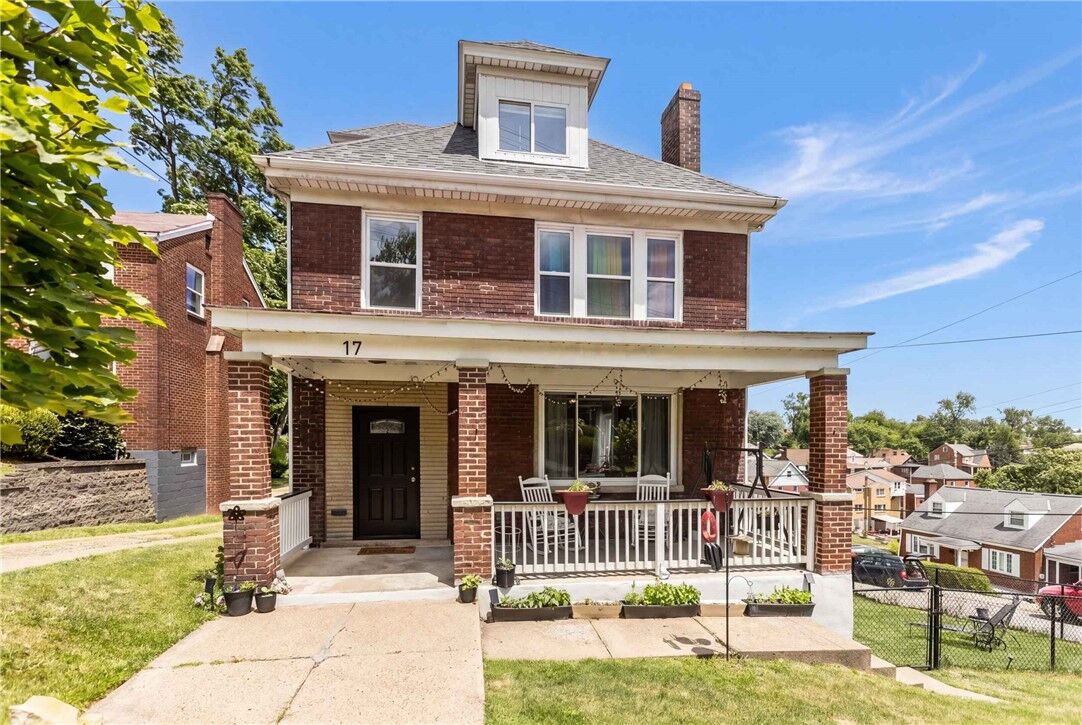 Property Photo:  17 E Willock Rd  PA 15227 