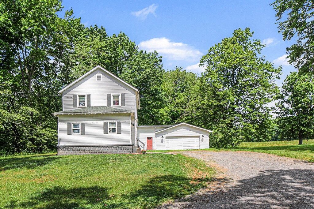Property Photo:  2385 River Rd  PA 16148 