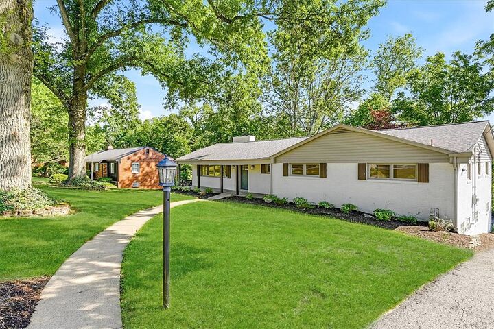 Property Photo:  85 Marwood Drive  PA 15241 