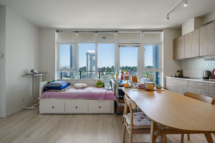 Property Photo: 691 North Road 1308 BC V3J 0H9