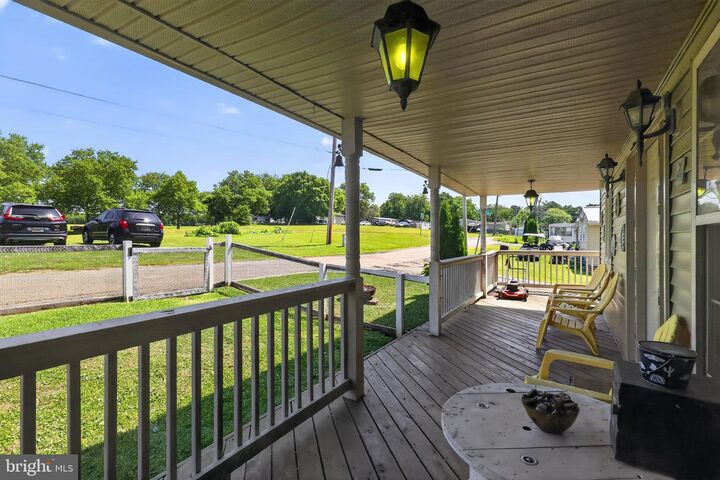 Property Photo:  28 Beechwood Street  MD 21919 
