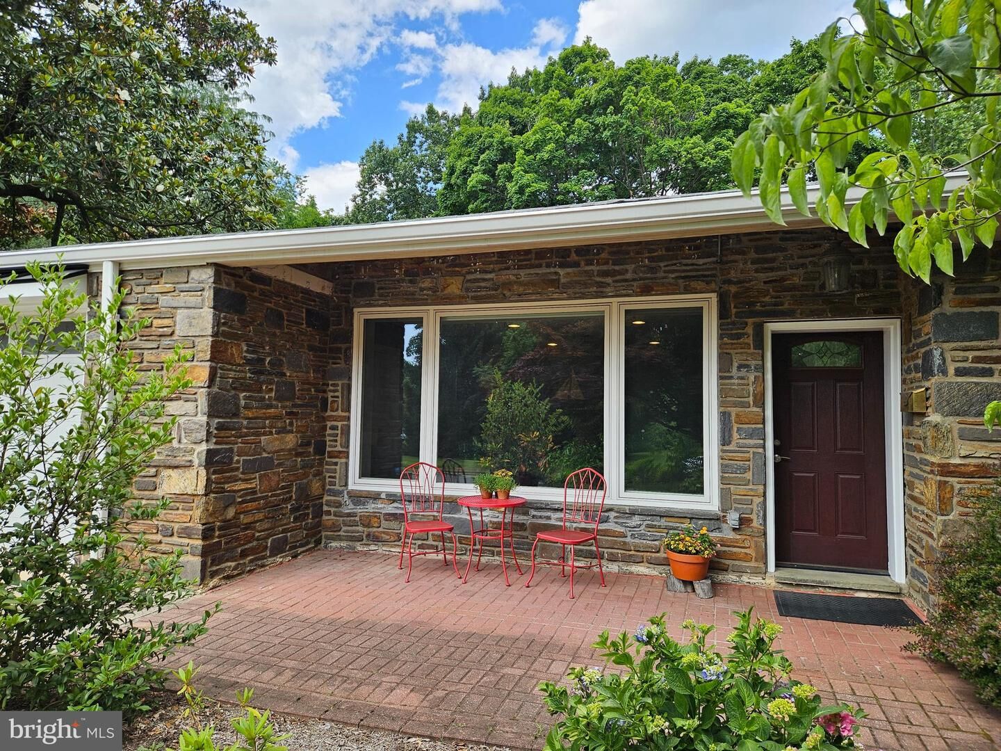 Property Photo: 331 Crest Park Road PA 19119