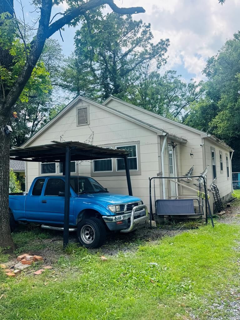 Property Photo:  505 2nd Avenue  GA 30705 