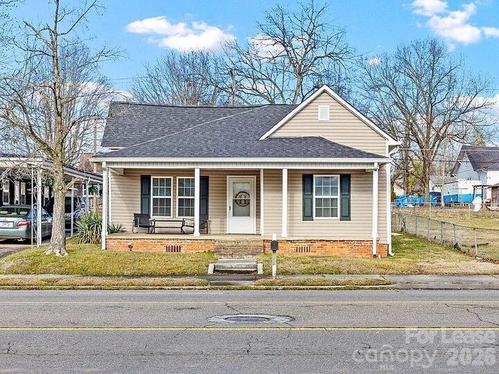 Property Photo:  321 Tennessee Avenue  TN 37331 