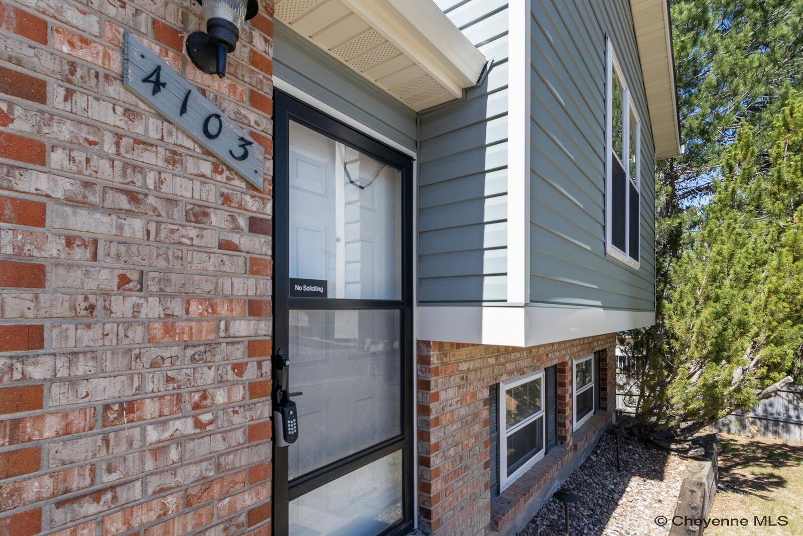 Property Photo:  4103 Sullivan St  WY 82001 