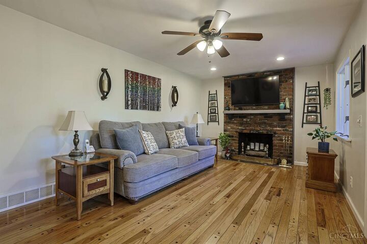 Property Photo: 6993 E Galbraith Road OH 45243