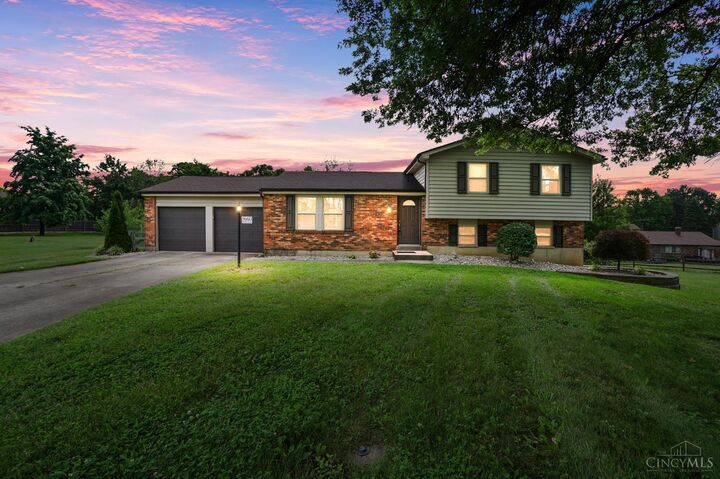 Property Photo: 7660 Topridge Drive OH 45069