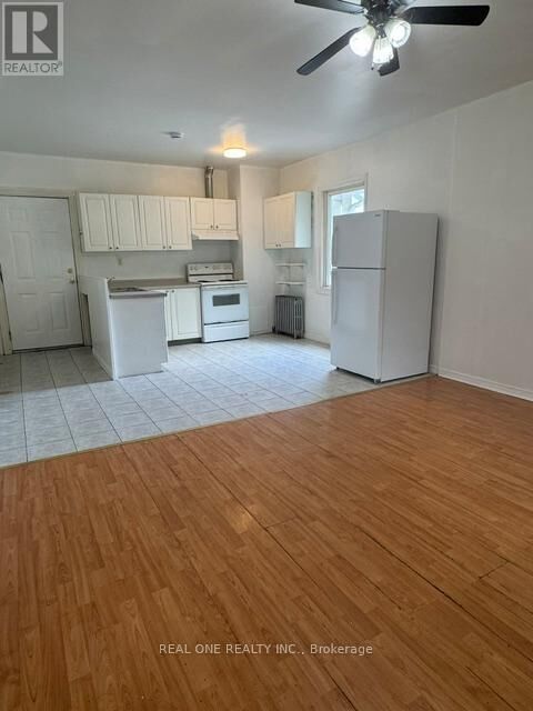 Property Photo:  10 Mill Street East  ON L7J 1G9 