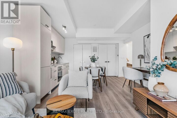 Property Photo:  75 Curlew Drive Th09  ON M3A 0A9 