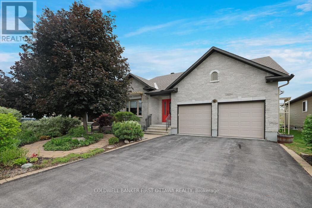 Property Photo:  107 Johanna Street  ON K0A 1A0 