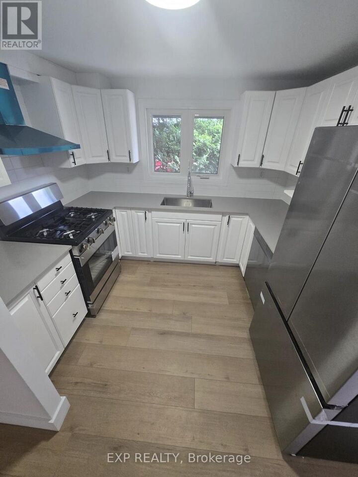 Property Photo:  428 Hatfield Crescent A  ON K1E 1M8 