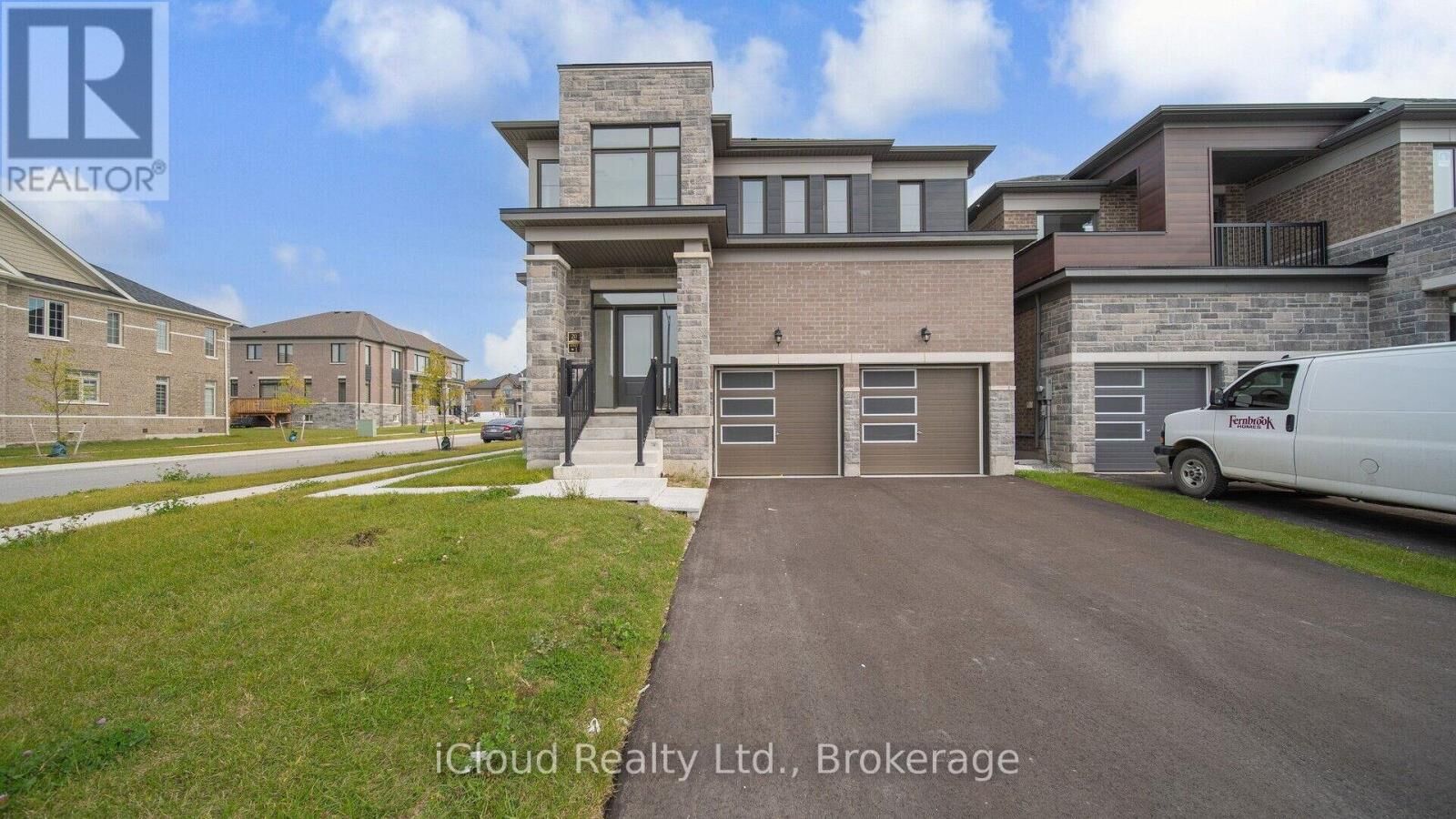 Property Photo:  20 Ludlow Drive Unit 1  ON L9S 2Z8 