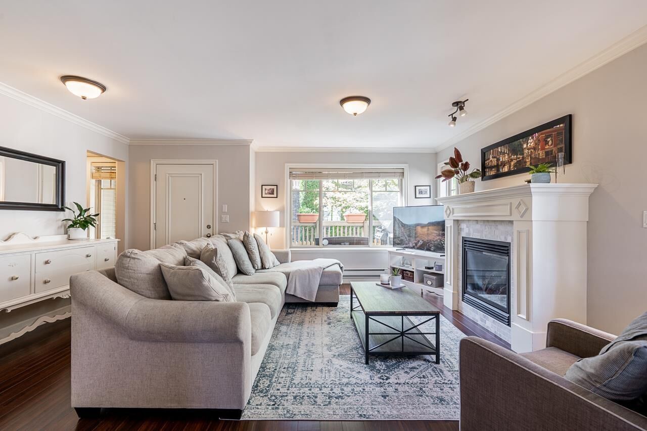 Property Photo:  6238 192 Street 4  BC V3S 0S2 