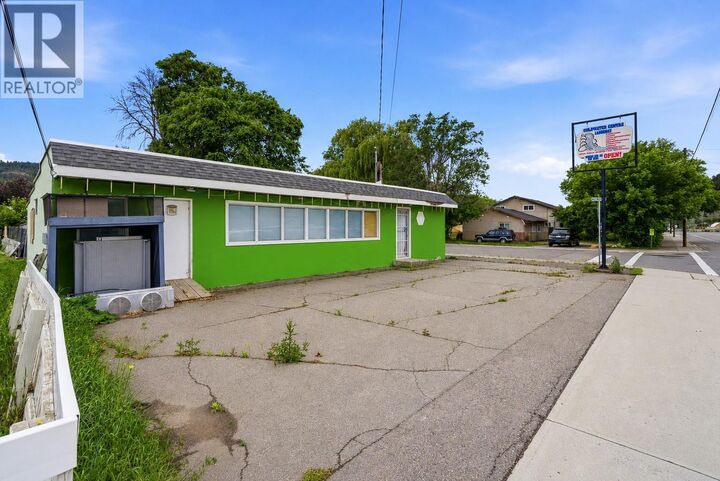 1502 Coldwater Avenue — photo 1