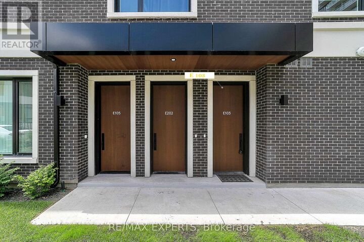Property Photo:  7 Red Squirrel Lane Lane E103  ON L4S 0P5 