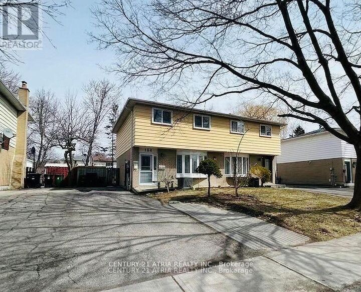 Property Photo:  154 Freshmeadow Drive  ON M2H 2R1 