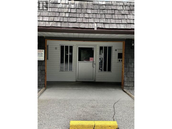 Property Photo:  4931 Walsh Avenue 216  BC V8G 1Z1 