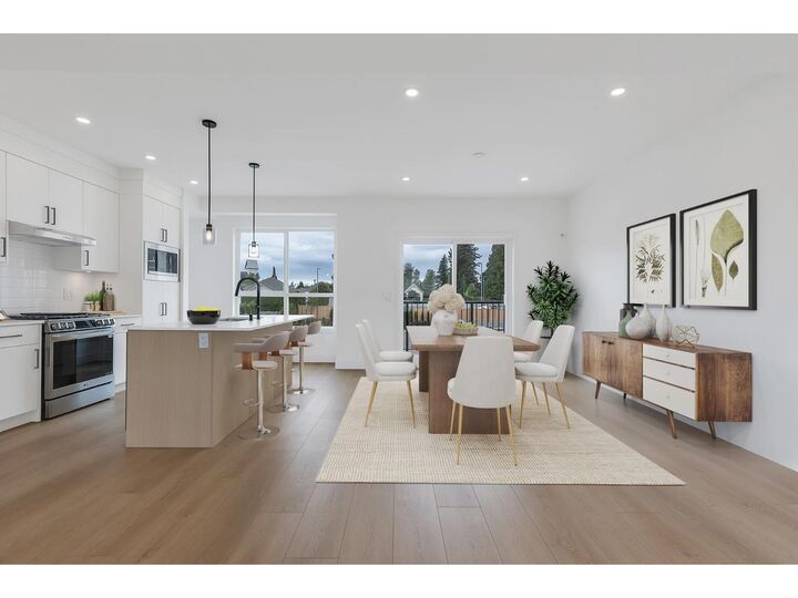 Property Photo: 30501 Robin Drive 21 BC V2T 0M5