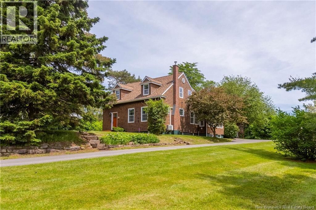 Property Photo:  20 Charles Street  NB E4L 3S3 