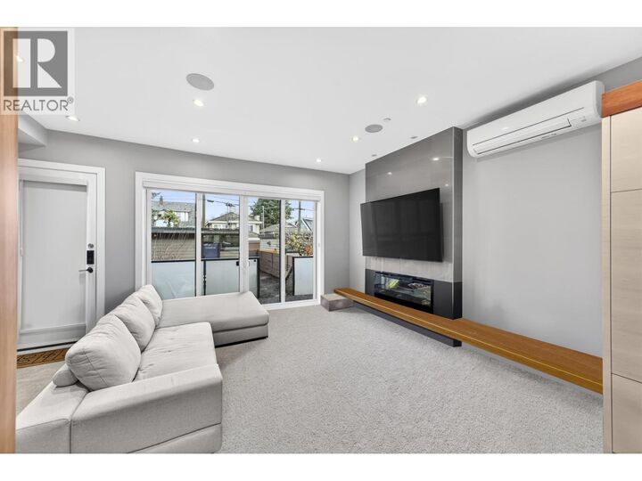 Property Photo: 969 West 18th Avenue BC V5Z 1W4